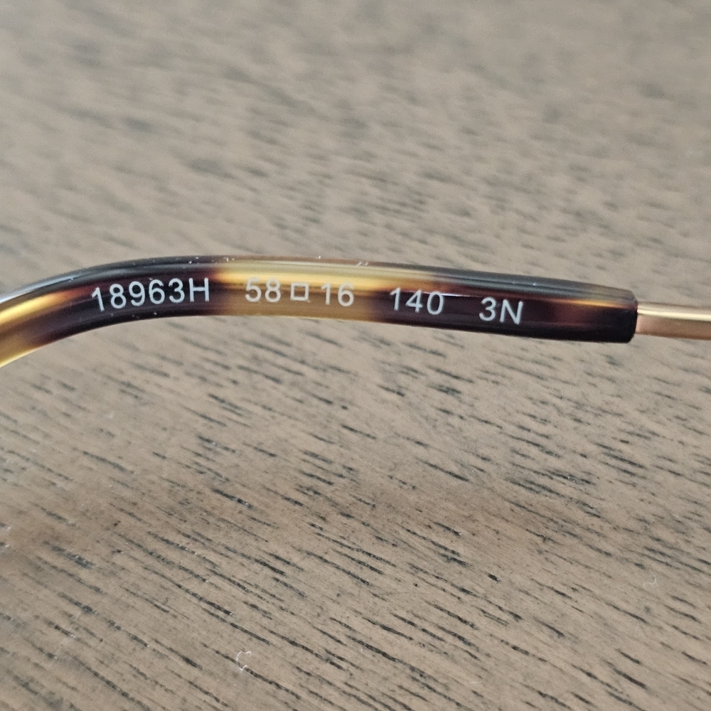 MICHAEL KORS MANCHESTER SUNGLASSES - Picture 9 of 10